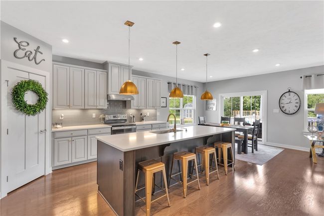 205 Regency Dr, House other with 5 bedrooms, 3 bathrooms and 2 parking in Eighty Four PA | Image 10