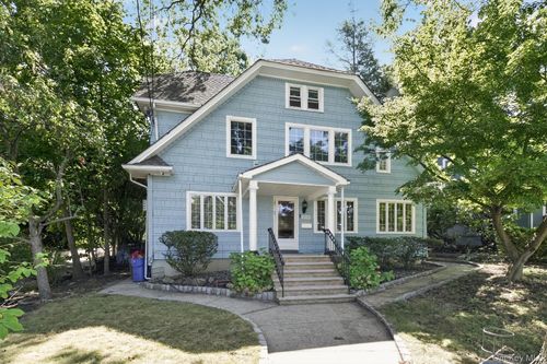24640 Alameda Avenue, New York, NY, 11362 | Card Image