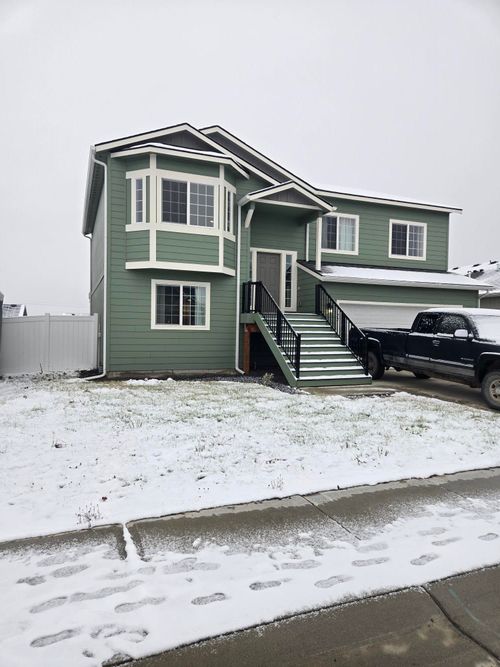 1522 E Marilyn Cir, Deer Park, WA, 99006-5203 | Card Image