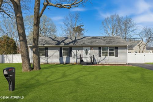 7 Letts Landing Rd, Waretown, NJ, 08758-1804 | Card Image