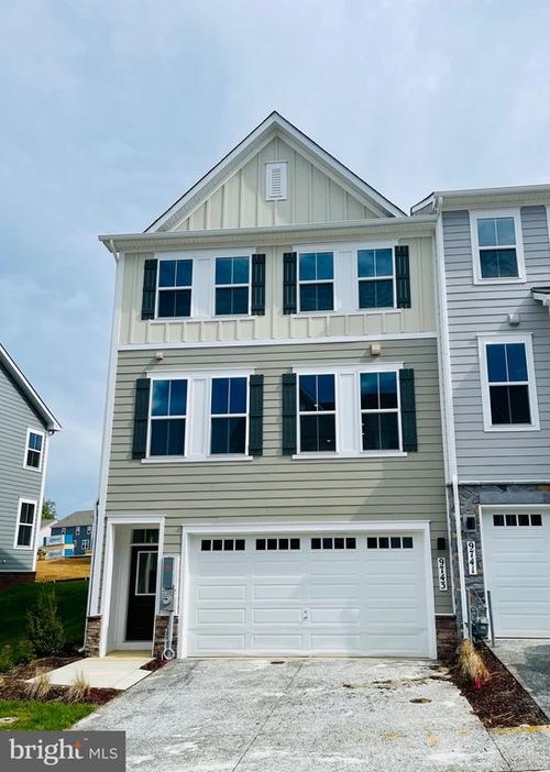 9743 Gaelic Pl, WALDORF, MD, 20601-3857 | Card Image