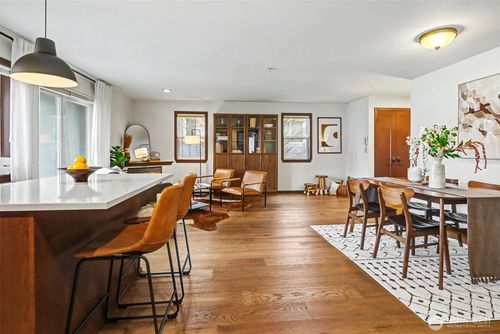 apt-202-2422 Nw 58th St, Seattle, WA, 98107-5350 | Card Image