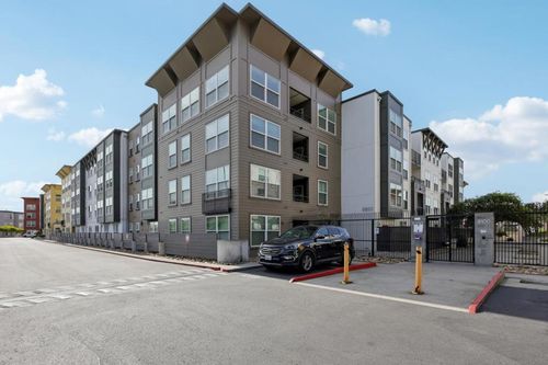 apt-419-8200 Oceanview Ter, San Francisco, CA, 94132-3275 | Card Image