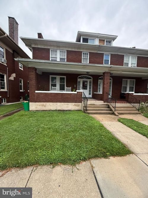 109 W Cottage Pl, YORK, PA, 17401-2232 | Card Image