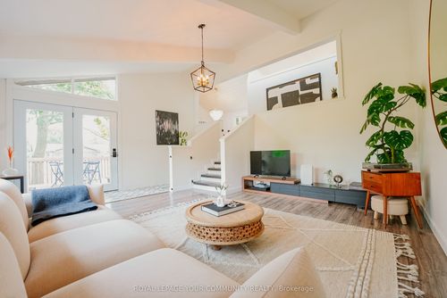 2320 Somers Blvd, Innisfil, ON, L9S2E8 | Card Image