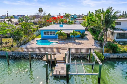 403 Normandy Rd, MADEIRA BEACH, FL, 33708-2313 | Card Image