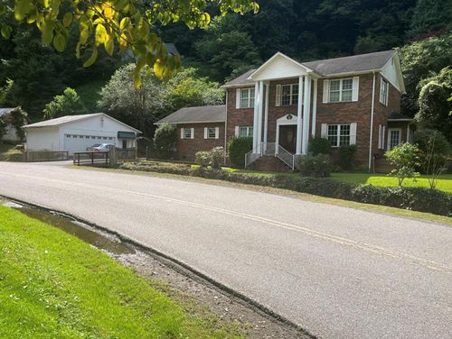 4032 Poplar Creek Rd, Grundy, VA, 24614-6084 | Card Image