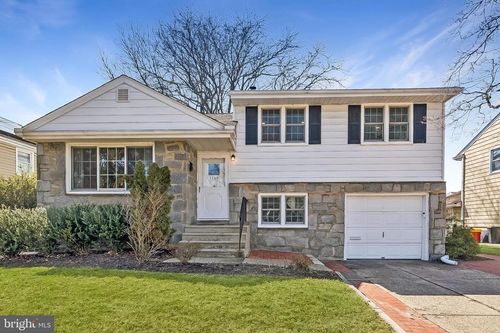 5160 Garfield Ave, PENNSAUKEN, NJ, 08109-1756 | Card Image