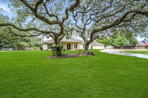 1026 Shirley Oaks St, Columbus, TX, 78934-3203 | Card Image