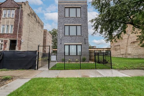 4623 S Prairie Avenue, Chicago, IL, 60653 | Card Image