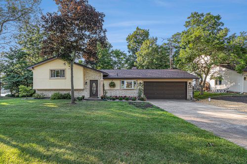 3849 Maple Ln, Berrien Springs, MI, 49103-9642 | Card Image