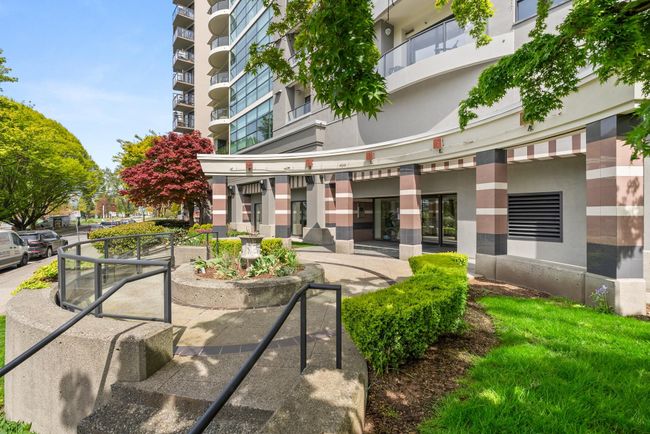 402 - 1233 Beach Avenue, Condo with 2 bedrooms, 2 bathrooms and 1 parking in Vancouver BC | Image 3