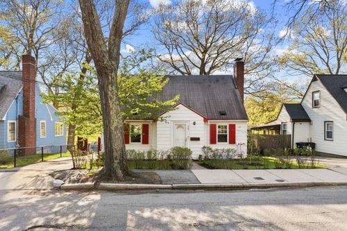 567 Poplar St, Boston, MA, 02131-4927 | Card Image