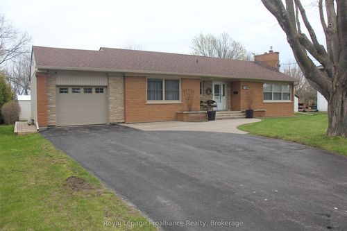 1072 Ontario St, Cobourg, ON, K9A3C7 | Card Image