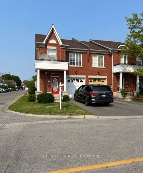 179 Dallimore Cir, North York, ON, M3C4E5 | Card Image