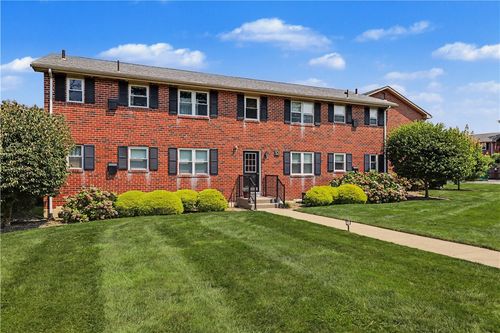 1209-70 Carroll Ave, Newport, RI, 02840-6446 | Card Image