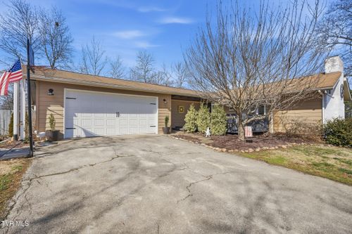 312 Thistlewood Dr, Kingsport, TN, 37663-3614 | Card Image