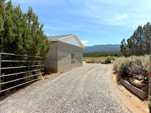 713 W Eagle, Teasdale, UT, 84773 | Card Image