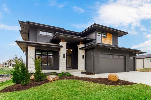 16767 S Fellows St, Olathe, KS, 66062-7821 | Card Image