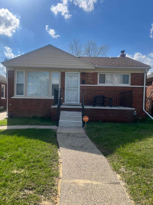 10047 Sorrento St, Detroit, MI, 48227-3728 | Card Image