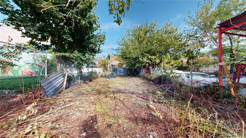 374 Ashford St, Brooklyn, NY, 11207-3801 | Card Image
