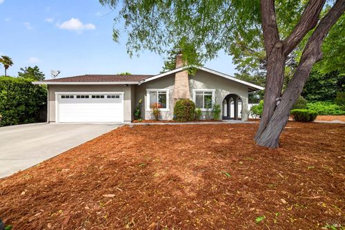 200 Redwood Circle, Petaluma, CA, 94954 | Card Image