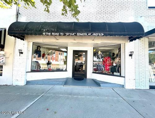 144 S Poplar St, Elizabethtown, NC, 28337-9066 | Card Image