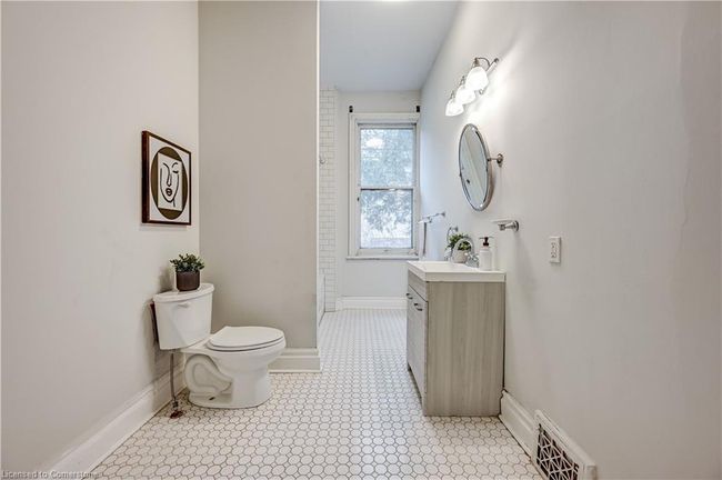 62 Queen St, House other with 3 bedrooms, 2 bathrooms and 2 parking in Guelph ON | Image 24