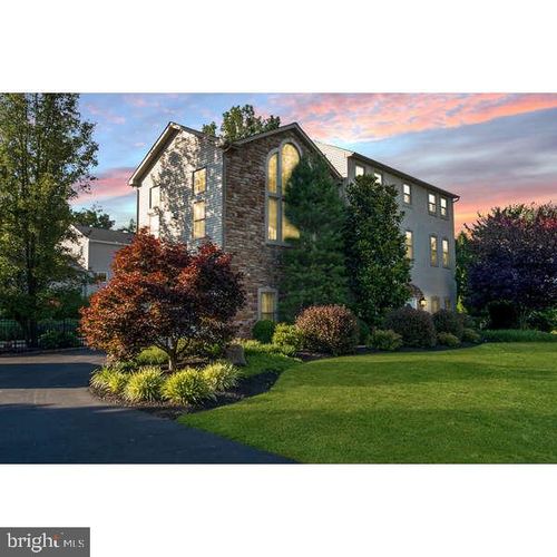114 Riverview Ave, WASHINGTON CROSSING, PA, 18977-1210 | Card Image