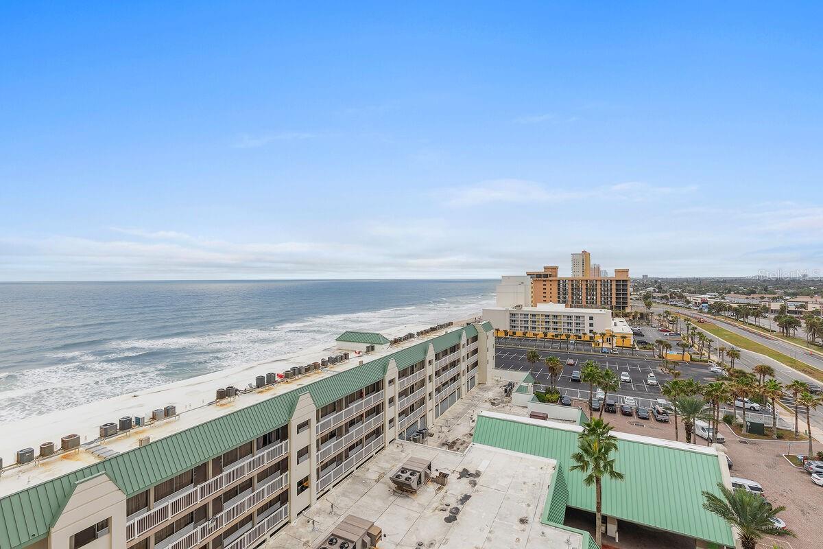 Residential in DAYTONA BEACH 4