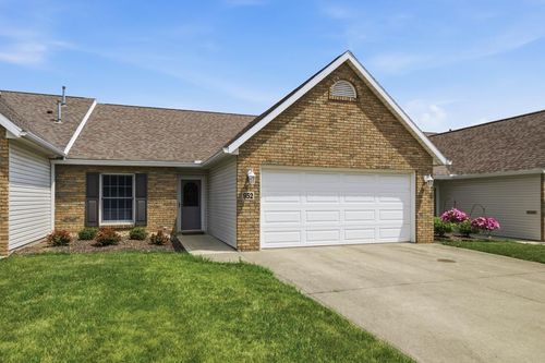 952 Oakbrook Dr, Ashland, OH, 44805-3687 | Card Image