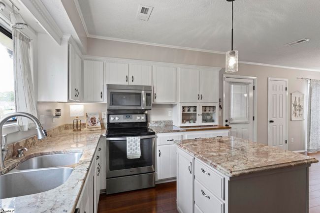 522 Reid School Rd, House other with 3 bedrooms, 2 bathrooms and null parking in Taylors SC | Image 10