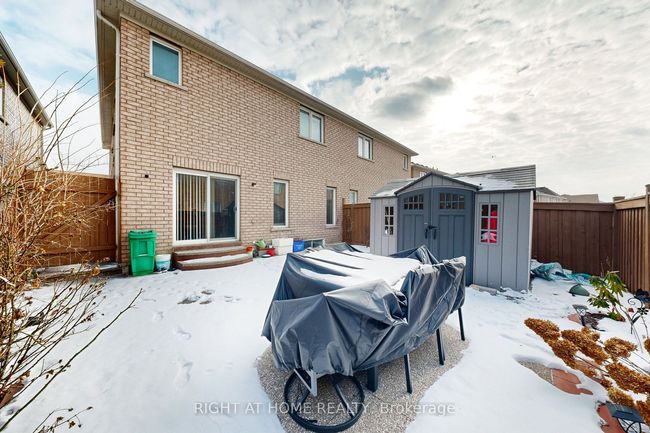 16 Sculptor St, House attached with 4 bedrooms, 3 bathrooms and 1 parking in Brampton ON | Image 36