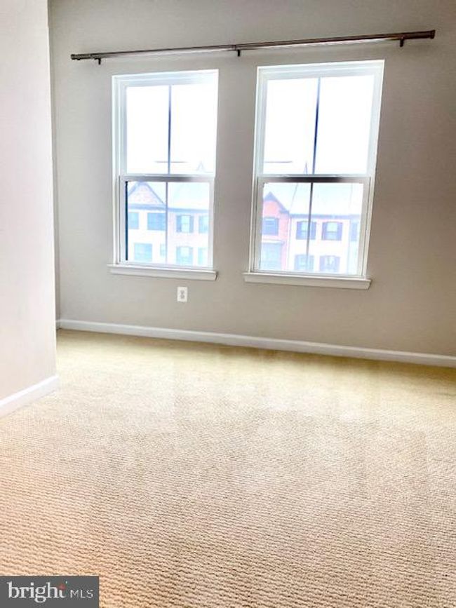 22370 Lucas Ter, Townhouse with 3 bedrooms, 4 bathrooms and null parking in ASHBURN VA | Image 28