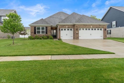 1697 Pelham Dr, Greenwood, IN, 46143-5006 | Card Image