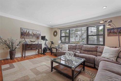 apt-e25-113 Beacon Hill Dr, Dobbs Ferry, NY, 10522-2450 | Card Image