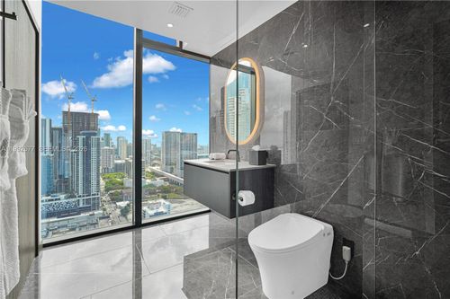 apt-2710-20 Ne 11th St, North Miami, FL, 33132-1790 | Card Image