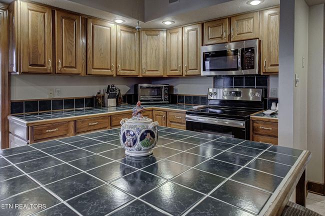 3102 Ellejoy Rd, House other with 3 bedrooms, 4 bathrooms and 2 parking in Walland TN | Image 24
