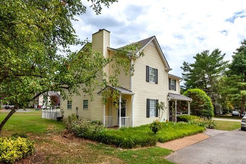 1244 Carriage Park Dr, Franklin, TN, 37064-5731 | Card Image