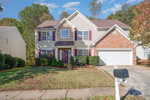 9819 Jeanette Cir, Charlotte, NC, 28213-2136 | Card Image
