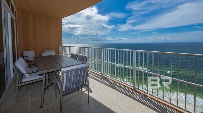 Balcony | Image 28