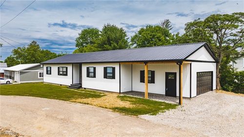 16 Main St, Vincent, OH, 45784-5015 | Card Image