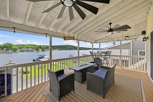 51 S Lakeside Ave, Lake Hopatcong, NJ, 07849-1651 | Card Image