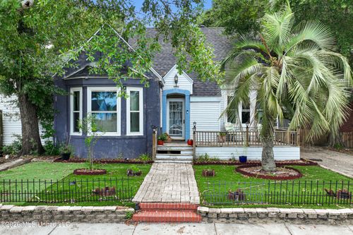 1090 Cherokee St, Biloxi, MS, 39530-1927 | Card Image