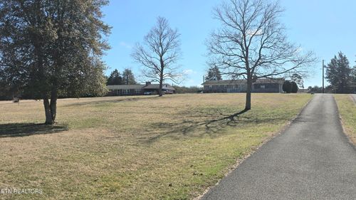 8200 Tazewell Pike, Corryton, TN, 37721-2916 | Card Image