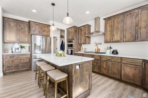 1061 W Smithsonian Way, Apple Valley, UT, 84737-4830 | Card Image