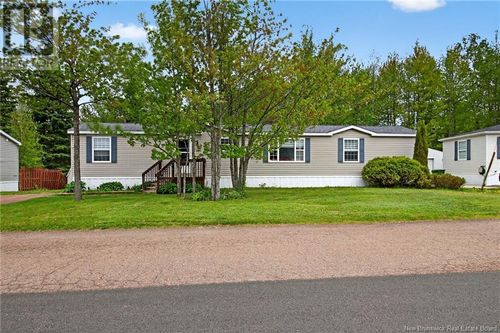 160 Nepisiguit Dr, Dieppe, NB, E1A7N1 | Card Image