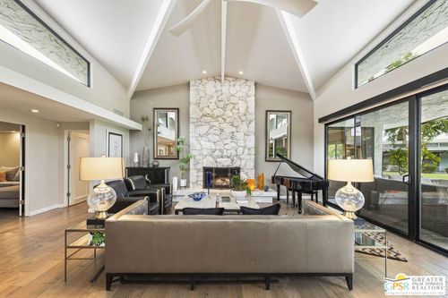 2194 S La Paz Way, Palm Springs, CA, 92264-9547 | Card Image