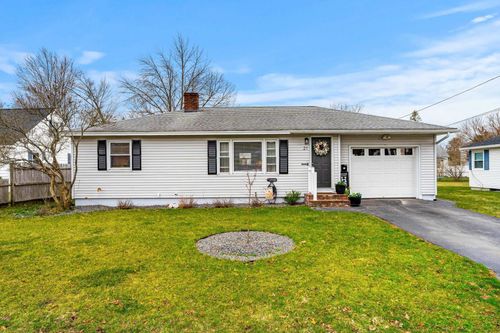 21 Hayden St, Nashua, NH, 03060-5853 | Card Image