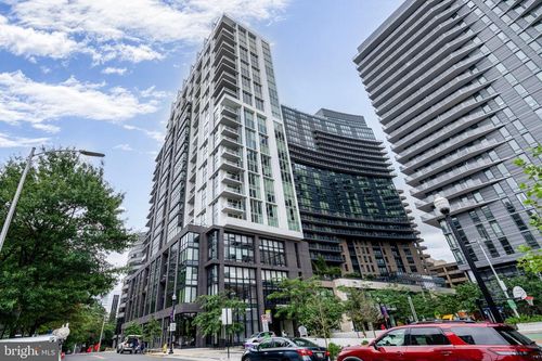 303-1781 N Pierce St, ARLINGTON, VA, 22209-2622 | Card Image